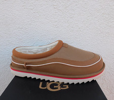 UGG Slippers Men display picture 1