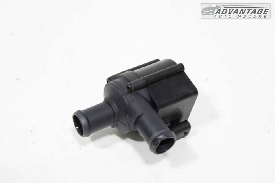 AUDI Q5 QUATTRO 2013-2017 2,0 L TFSI motor refrigerante bomba de agua auxiliar OEM Foto 2 de 4