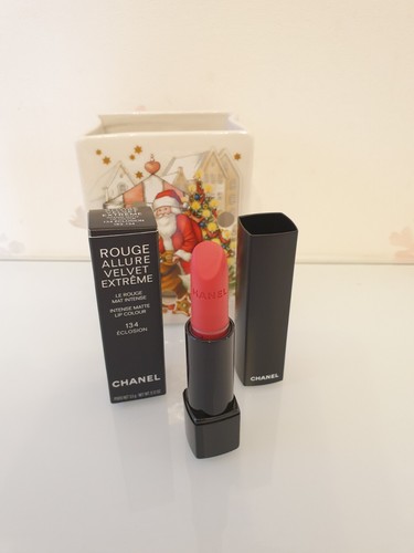 CHANEL 134 ECLOSION ROUGE ALLURE VELVET EXTREME INTENSE MAT LIP COLOUR NEW - Foto 4 di 6