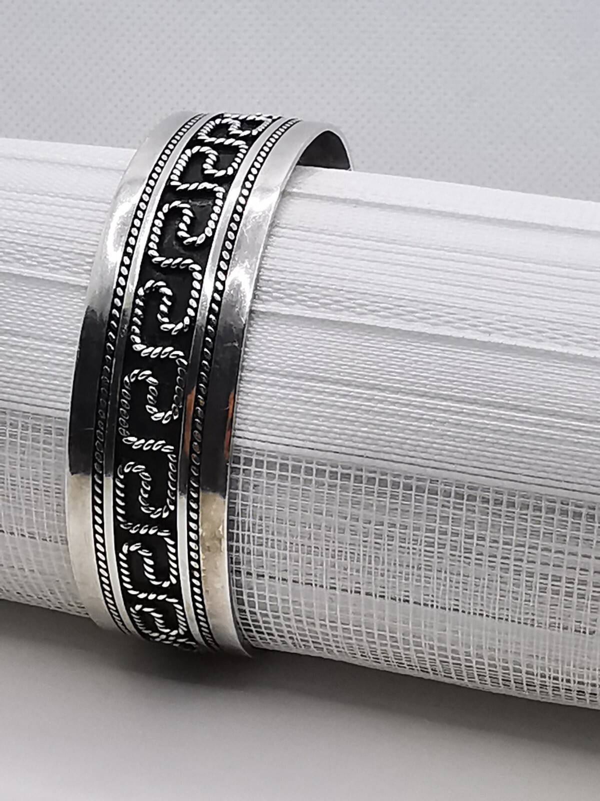 Stylish Patterned Bangle 1000 Hallmarked Silver H… - image 4