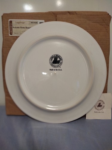 Plato redondo Longaberger EE. UU. pintado a mano Welcome Home - rojo, blanco y azul - Imagen 3 de 12