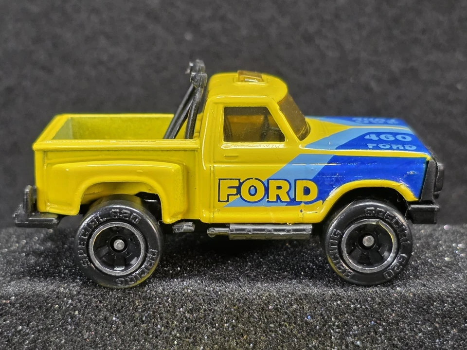 Matchbox Two Pack TP-119 Flareside Pickup & Seafire Boat on Trailer - Image 3 of 4