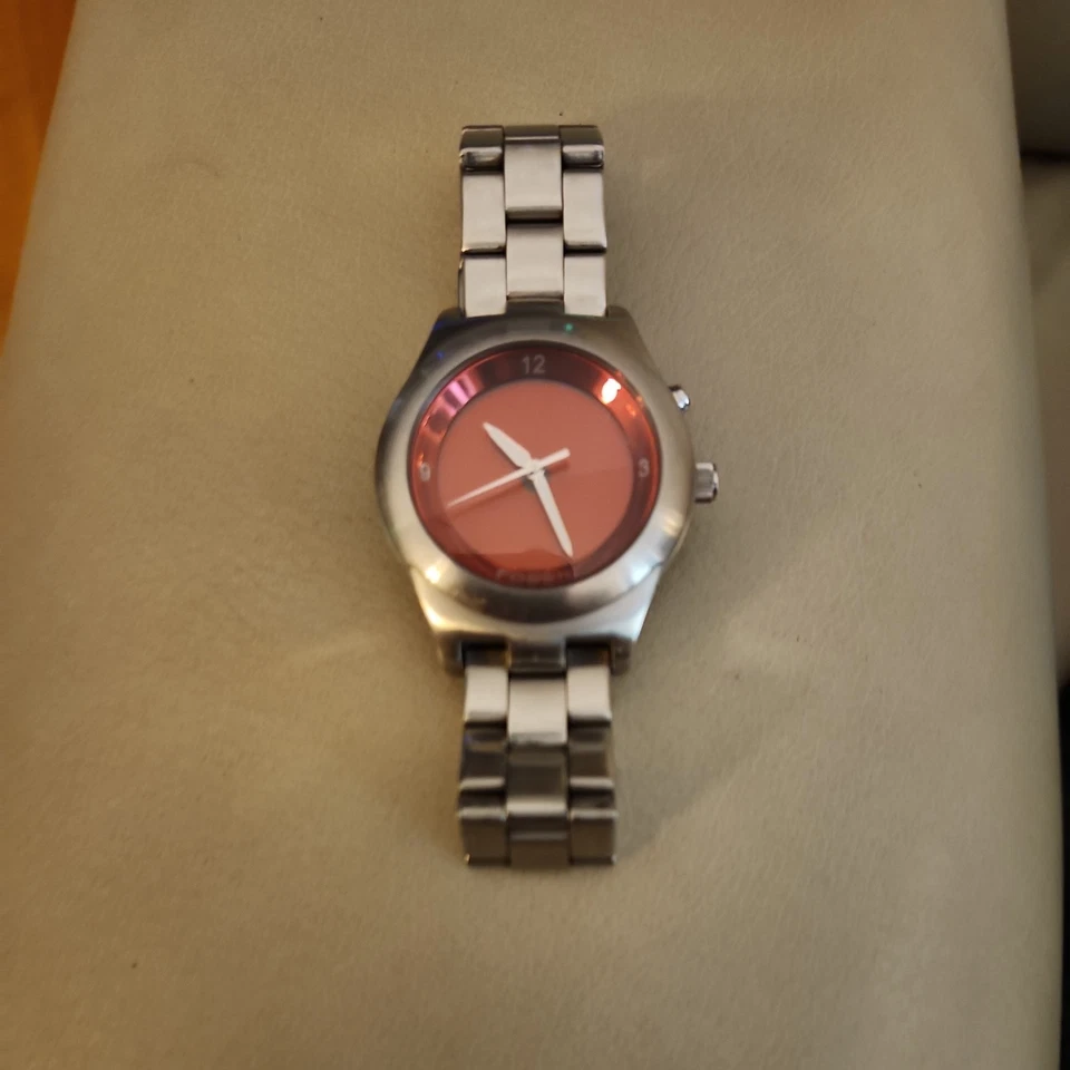 Reloj Ohio State Buckeyes Fossil Kaleido Edición Limitada Foto 4 de 4