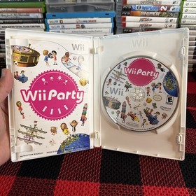 Wii Party (Nintendo Wii, 2010) - Complete With Manual - Tested & Working
