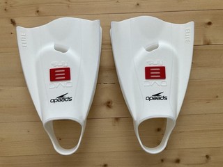 Speedo DMC Elite Flossen Weiß/rot Größe 42 Wettkampfflossen