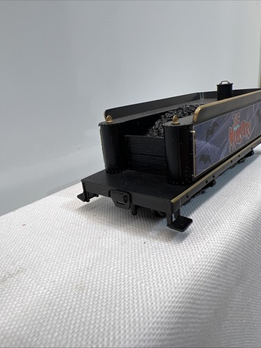 RARE Hawthorne Village THE MUNSTERS Train Engine Steam Locomotive ON30 Scale - Picture 11 of 22