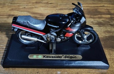 Vintage RedBox Kawasaki Ninja Super Bike die cast metal motorcycle 