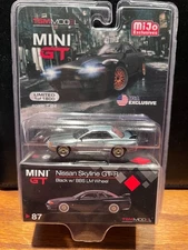 MINI GT MGT00087 Nissan Skyline GT-R (R32) RHD W/BBS LM Wheels Carbon Hood Chase