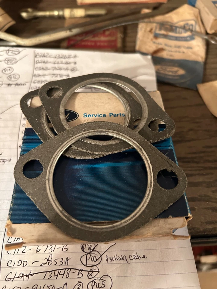 Ford Thunderbird 1961 1962 1963 colector de escape tubo brida junta sello nuevo de stock Foto 2 de 3