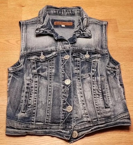 WALLFLOWER sleeveless button up blue 
