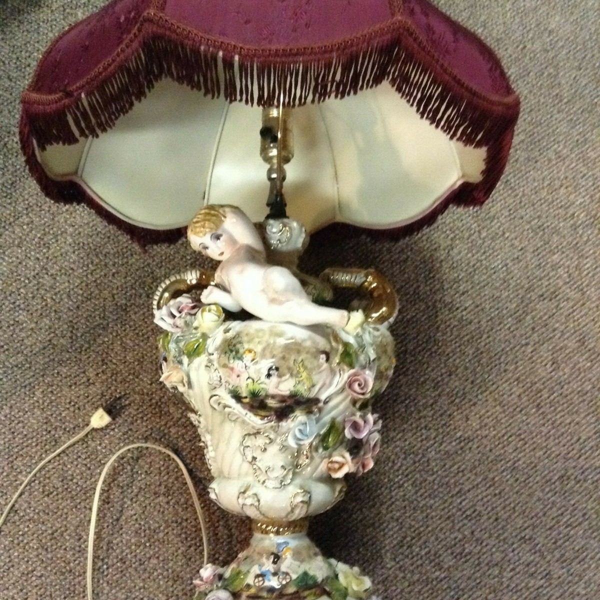 Rare Antique CAPODIMONTE ITALIAN Porcelain table Lamp Angels