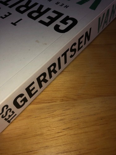 Vanish by Tess Gerritsen, Paperback, Signed, 1st/1st, British Edition - Picture 7 of 7