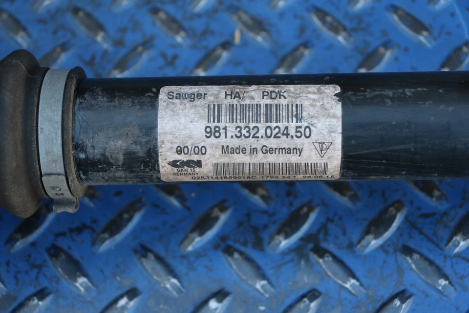 2012 Porsche Cayman 981 со стороны водителя задняя ось CV PDK 98133202450 - Изображение 3 из 4