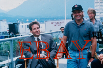 THE X-FILES 35mm color slide Chris Carter and David Duchovny on set