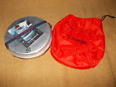 Trangia 25-2. Größeres Set für 3-4 mit Wasserkocher, Brenner & Trangia Tasche - Nagelneu.