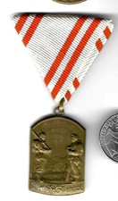 Original German Austria WWI Mountain Sudarmee Tinnie Wacht 1914-1915 Medal Spike
