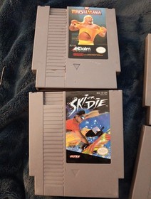 Nintendo (NES) Game Console with controller and games lot! (See description)