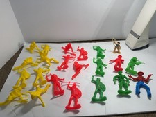Vintage '70's or '80's Unbranded 2 1/2" - 3" Plastic Cowboys Indians Lot