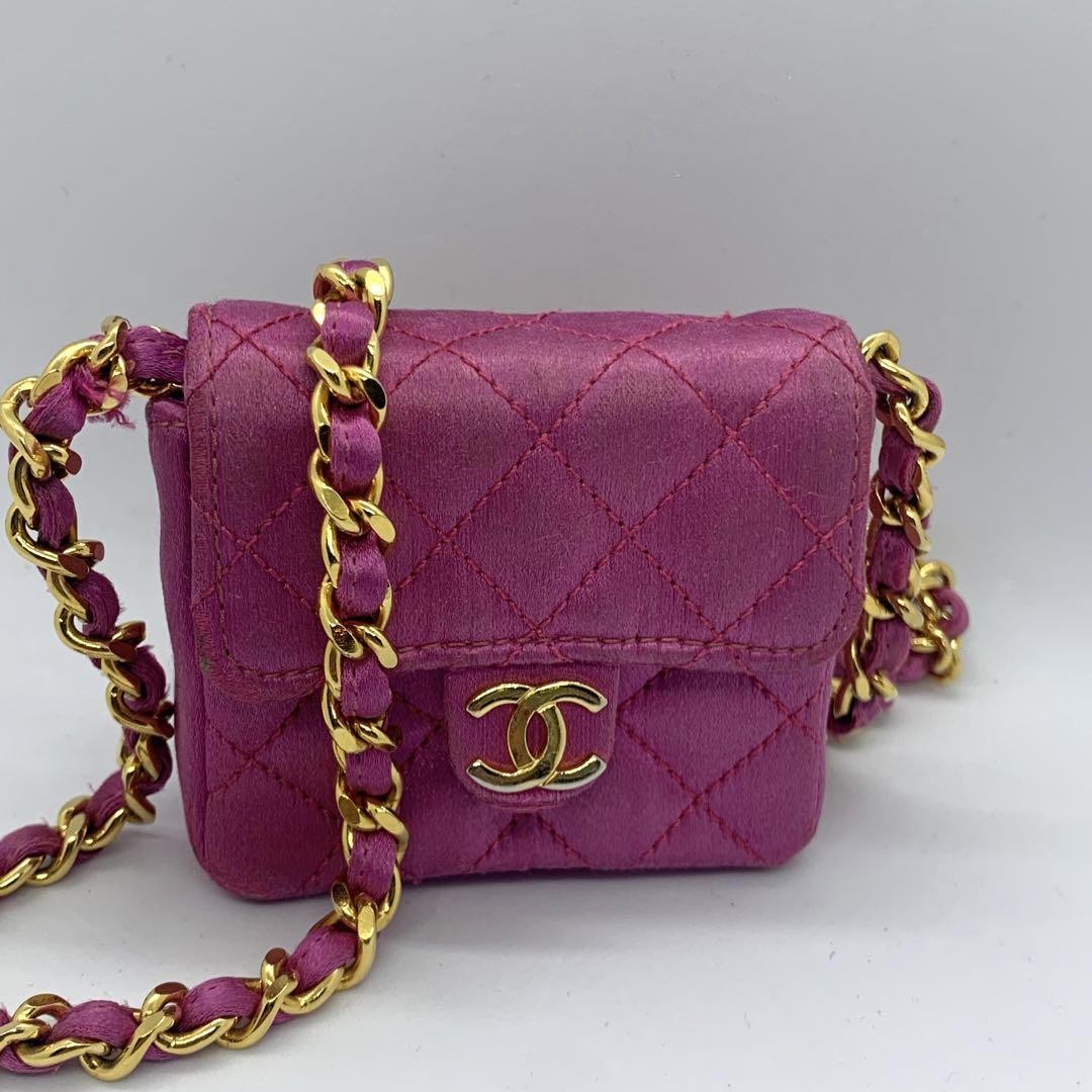 Chanel Mini Matelasse Leather Shoulder Bag in Pink Red Pre-Owned From Japan