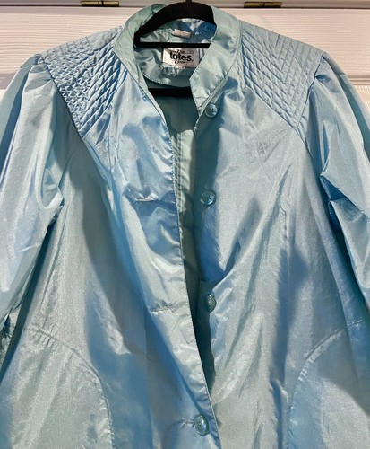 Vintage The Totes Trench Coat 100% Nylon Women Size 10P Shiny Aqua Color - Picture 2 of 4