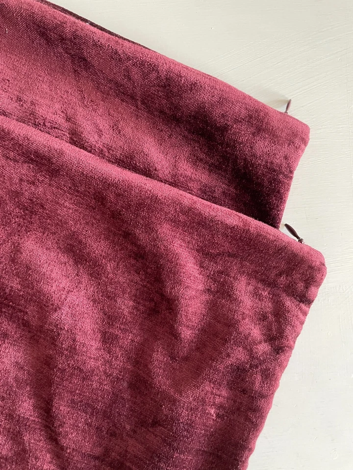 West Elm Pillow Case Set 2 Burgundy Wine Textured Cotton Square Standard - Image 3 of 4