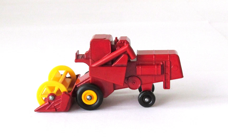 Винтажный комбайн Lesney Matchbox No65 Claas с обычным колесом ПОЧТИ КАК НОВЫЙ 1967 - Изображение 4 из 4