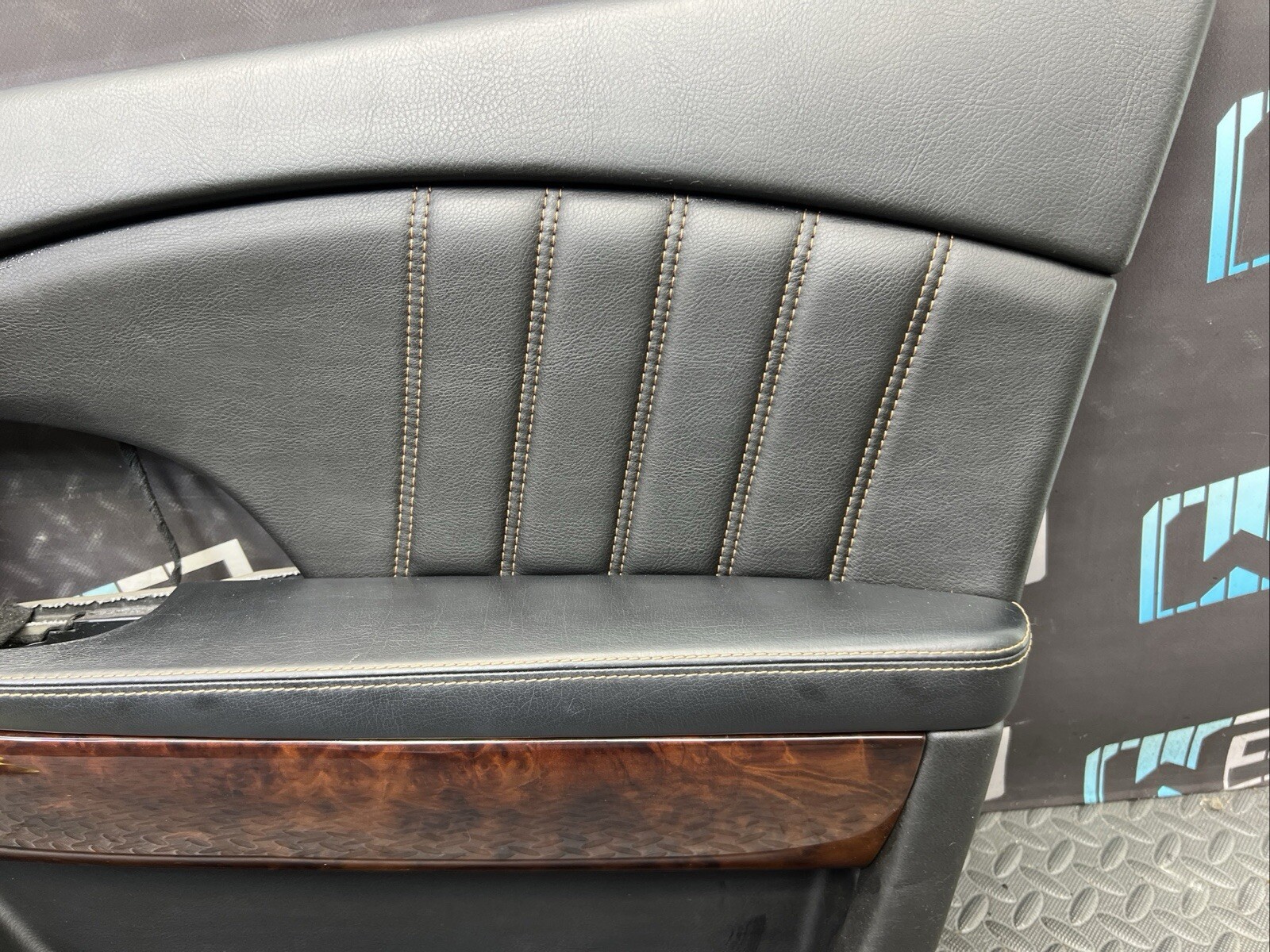 OEM 2003-2013 Maserati Quattroporte Front Right Side Interior Door Panel Black