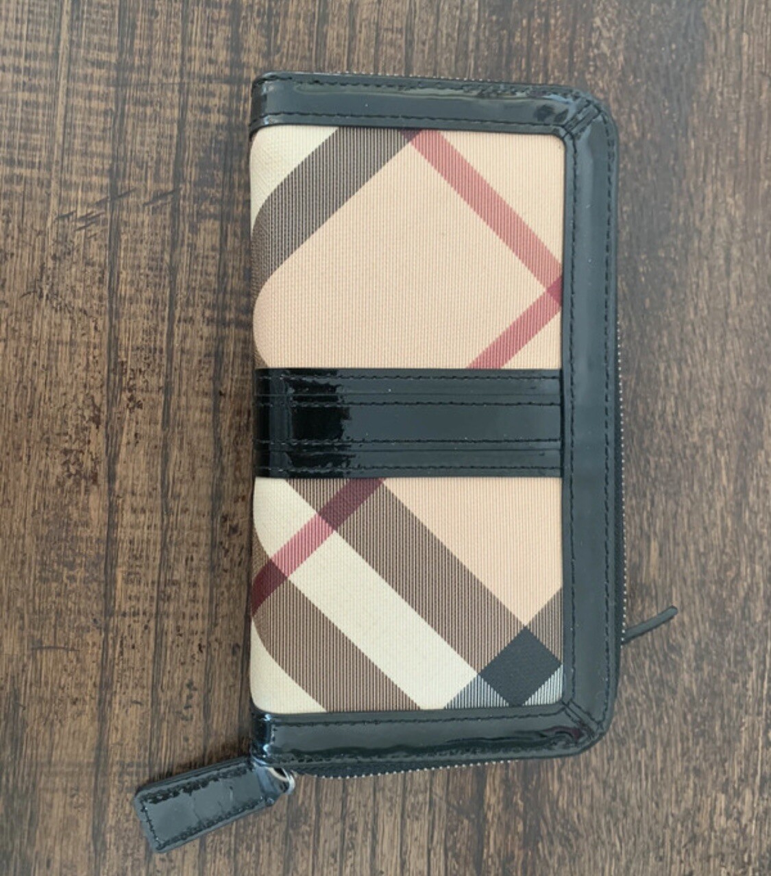 Foto 1 di 7