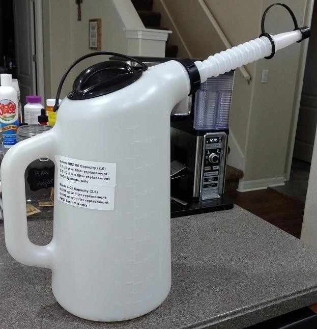 Jug Fill Oil Dispenser Liquid Lid Cap Flexible Auto Technician Pouring Spout 8qt