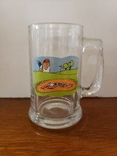 Ashby Cartoon Comical Skeleton in Sandtrap Golf Glass Beer Mug