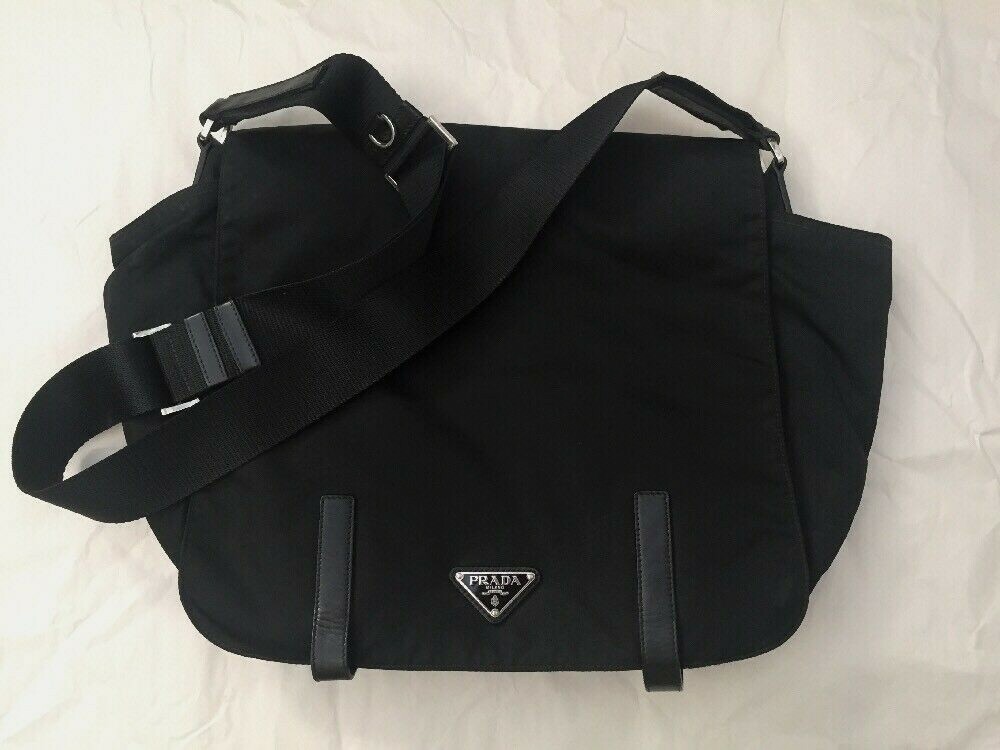 Authentic Black Mens/Unisex Nylon PRADA Messenger Bag | eBay Authentic Black Mens/Unisex Nylon PRADA Messenger Bag | eBay