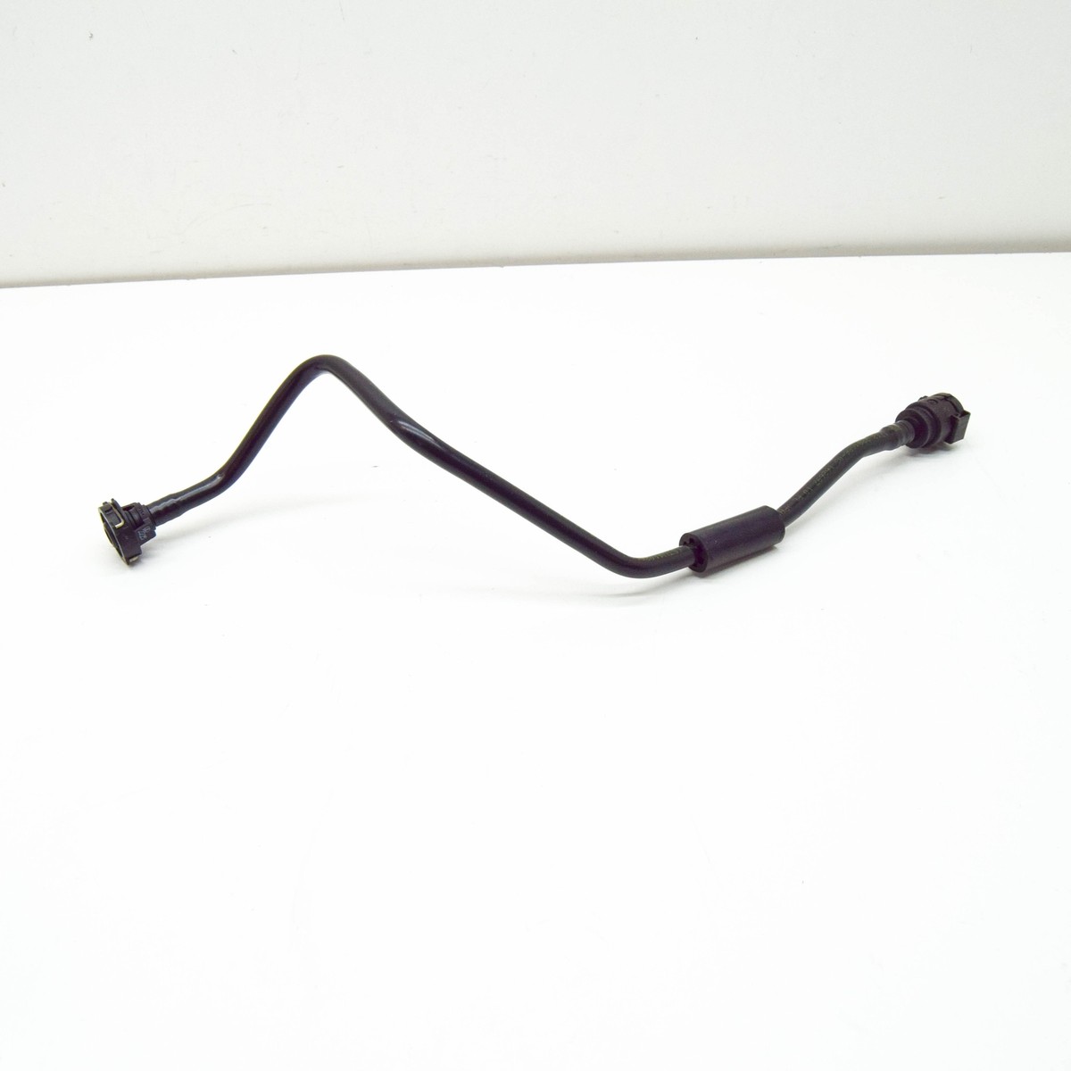 BMW M3 F80 Cooling System Vent Pipe 17122284686 2284686 NEW 