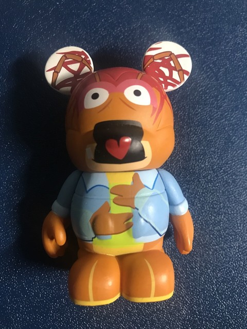 DISNEY VINYLMATION - Muppets Series 2 Pepe the Prawn 3