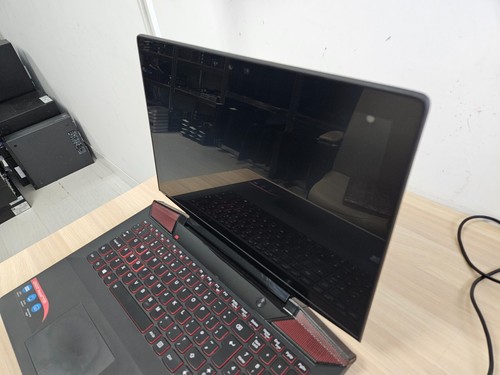 Lenovo Ideapad Y700 (Y700-15ISK) - i7-6700HQ - 8GB Ram - GTX 960M GPU - No HD - Picture 8 of 21