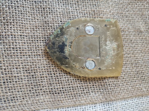 Porsche Cayenne Front Nose Bumper Emblem Logo Crest Shield 996.559.211.01 - Picture 2 of 3