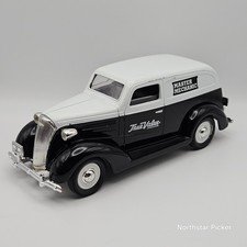 VTG "1937 Chevrolet Series" True Value Master Mechanic Liberty Classics Bank