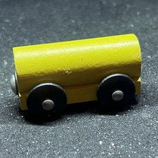 BRIO Vintage Wooden Train Tank Yellow Green Magnetic Car Compatible A7