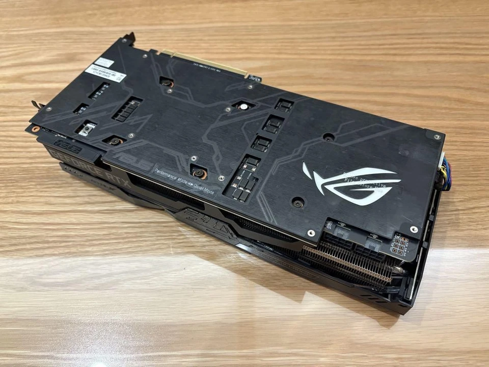 Asus Rog Strix Geforce Rtx 2080 Ti Oc Edition Graphics Card 11Gb Gddr6 Ray - Image 3 of 4