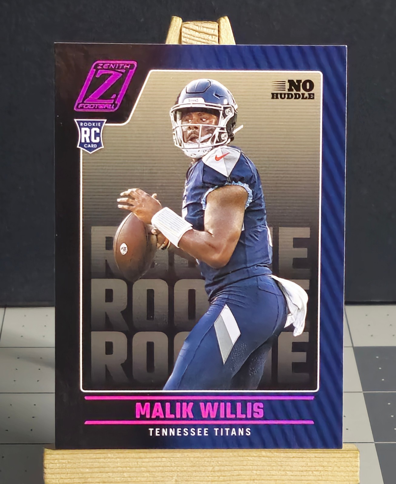 2022 Zenith #103 Malik Willis RC NO HUDDLE PURPLE Titans Rookie Football Card