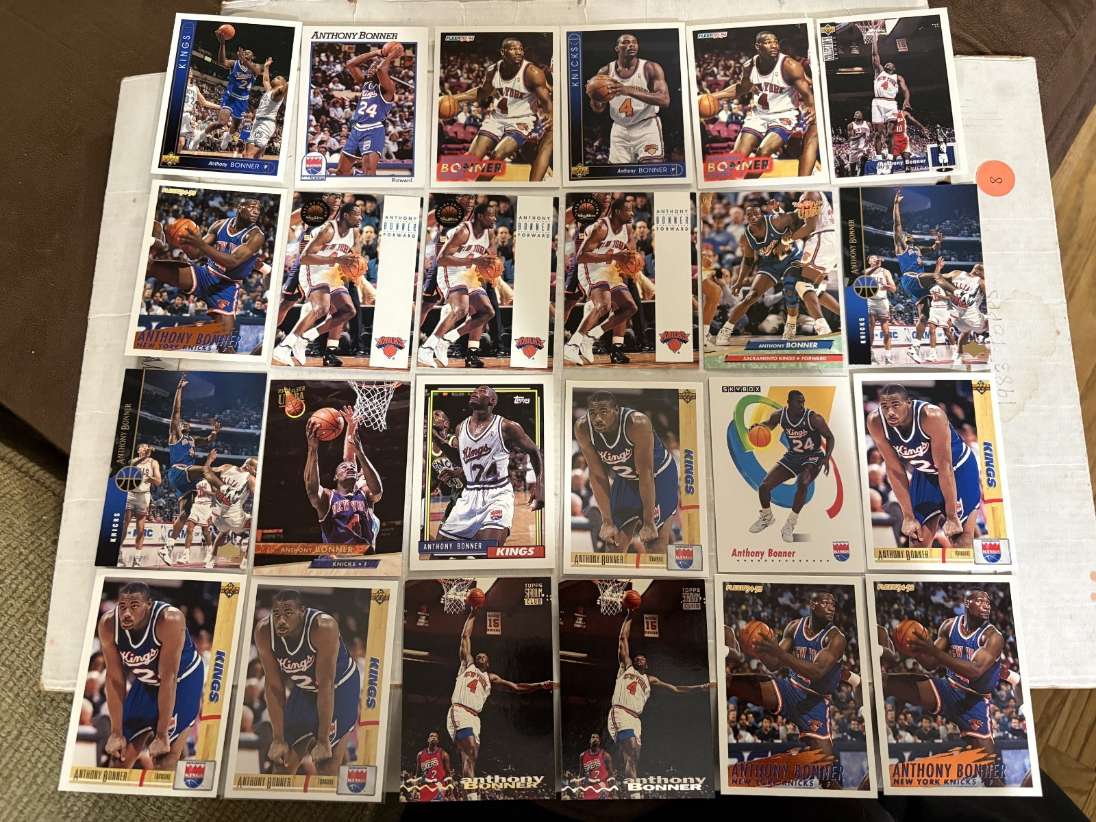 (40) Anthony Bonner NBA Basketball Cards Base Lot New York Knicks Collection
