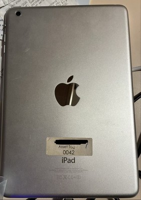 Apple iPad Mini MODEL-A1432. 