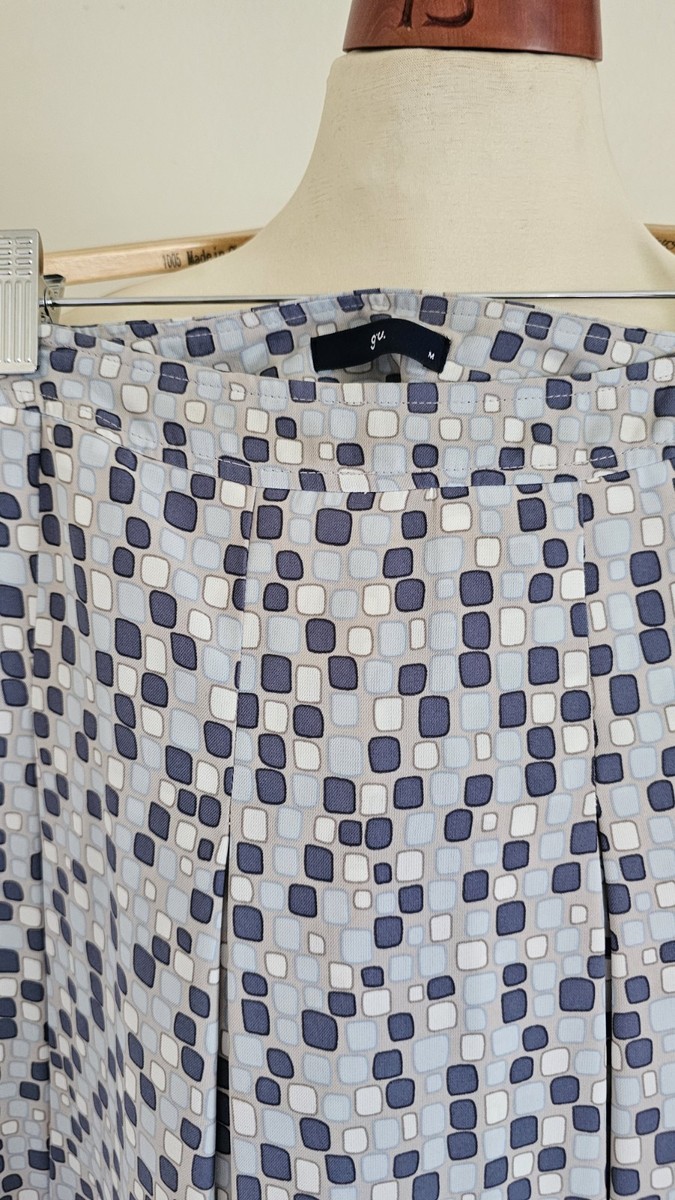 Gu Japanese Pleated Lined Skirt