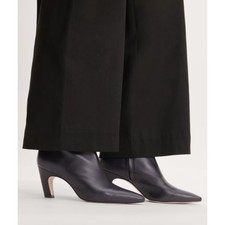 Everlane The Short Banana Boot in Black Leather Size 6 NWOB Minimalist Capsule