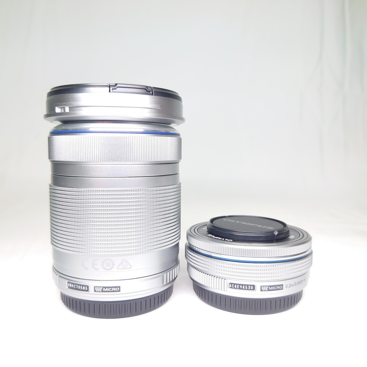 MINT w/Box] OLYMPUS PEN E-PL8 14-42mm 40-150mm Lens Kit