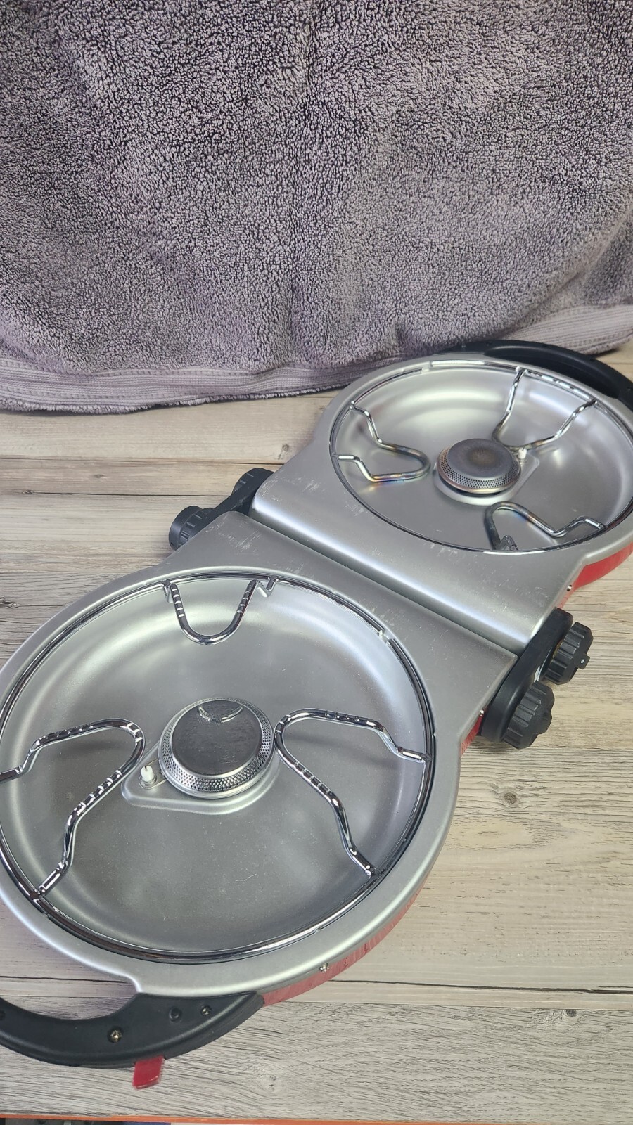 Coleman Fold N Go™ InstaStart™ 2Burner Propane Stove,Red eBay