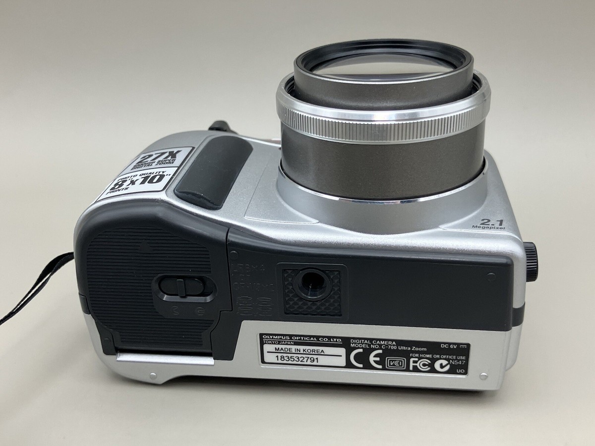 OLYMPUS CAMEDIA C-700 Ultra Zoom 2.1MP Digital Camera from