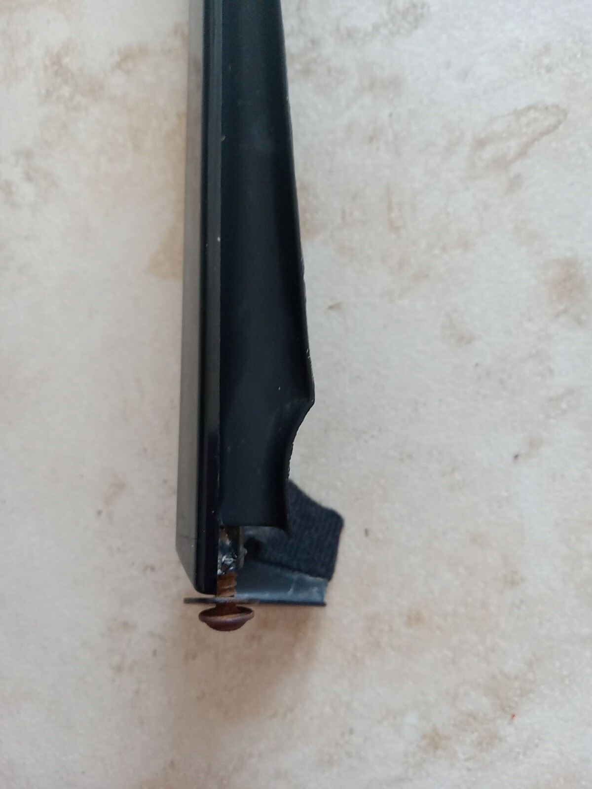 2008 BENTLEY GTC WINDSHIELD RIGHT MOLDING OEM