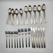 Gourmet Crest stainless flatware mixed lot 37 pieces unknown pattern 