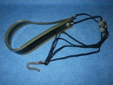 VINTAGE MUSIC-ALL SAXOPHONE NECK STRAP - BLACK & TRANSLUCENT PLASTIC, MCM STYLE