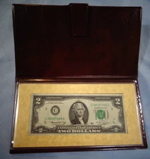 1976 Bi Centennial Commemorative , Franklin Mint .  $2 Bill 1st Issue . In Case